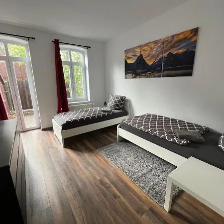 Moeblierte Mit Ruhiger Terrasse In Bester Lage Fuer Feriengaeste Und Beruflich Reisende Aw12a-i *
